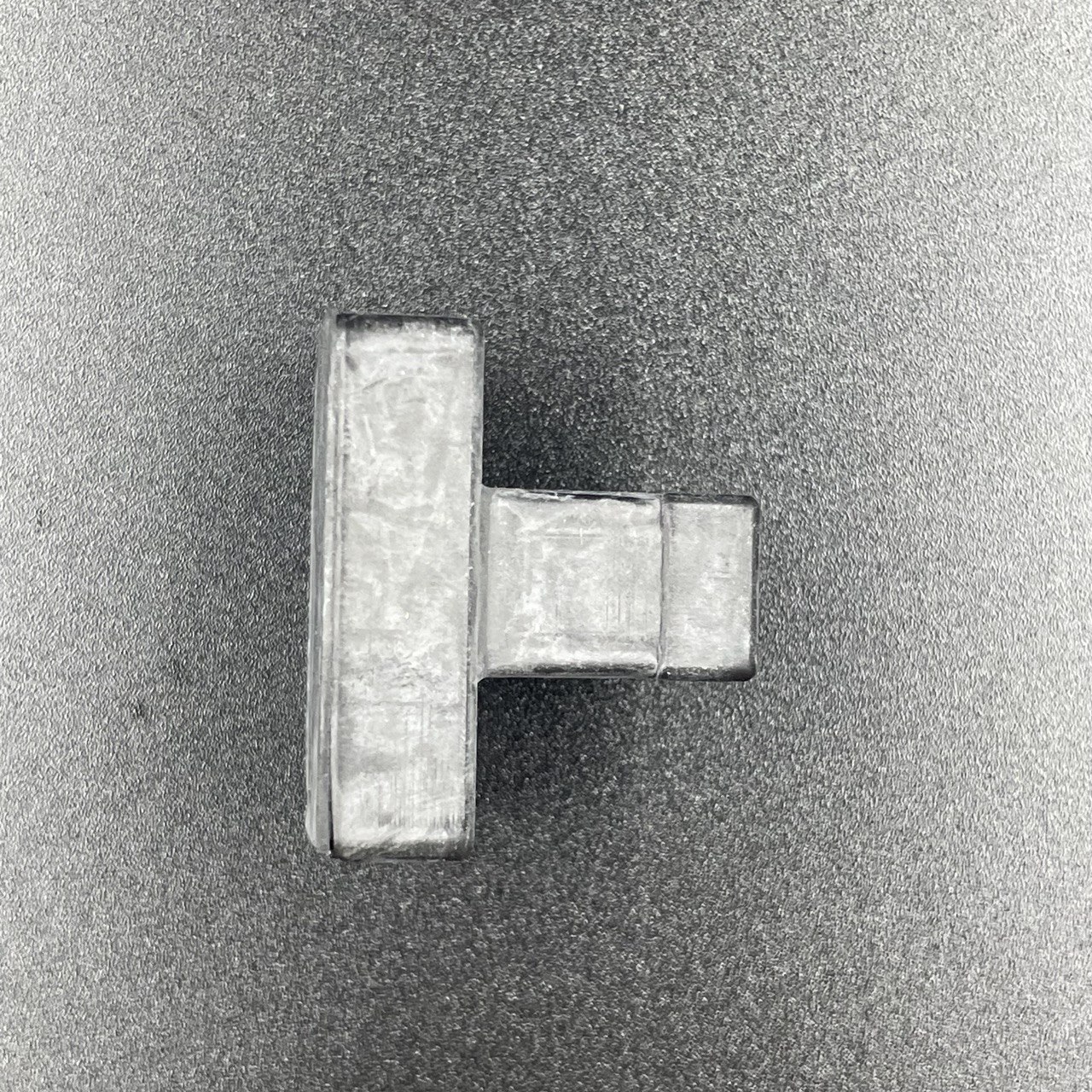 картинка Демпфер опорный резиновый Tohatsu 8-9.8 (Нижний центральный) (PREMARINE2)