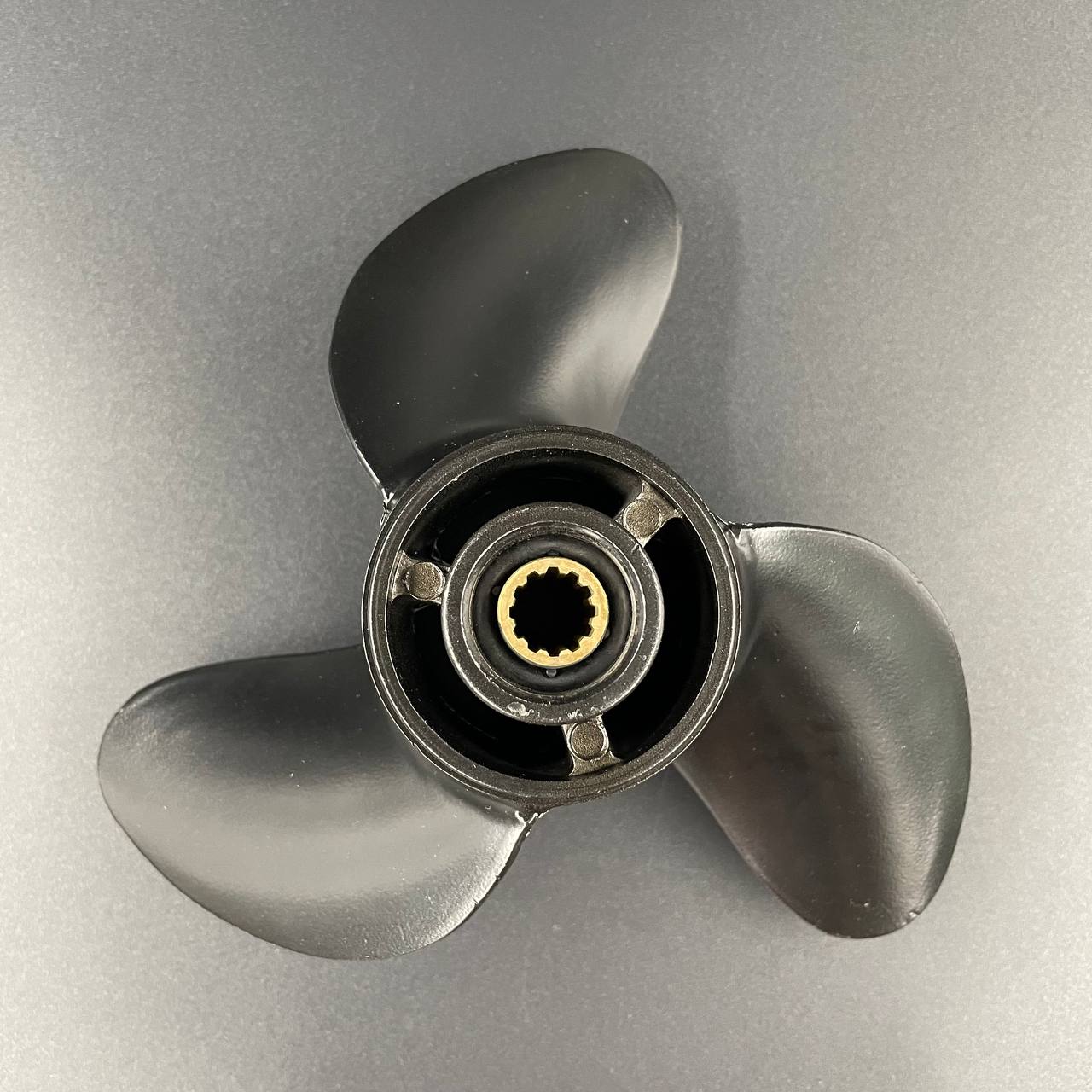 картинка Гребной винт Tohatsu/Mercury 4-6 (3x7.8x7)