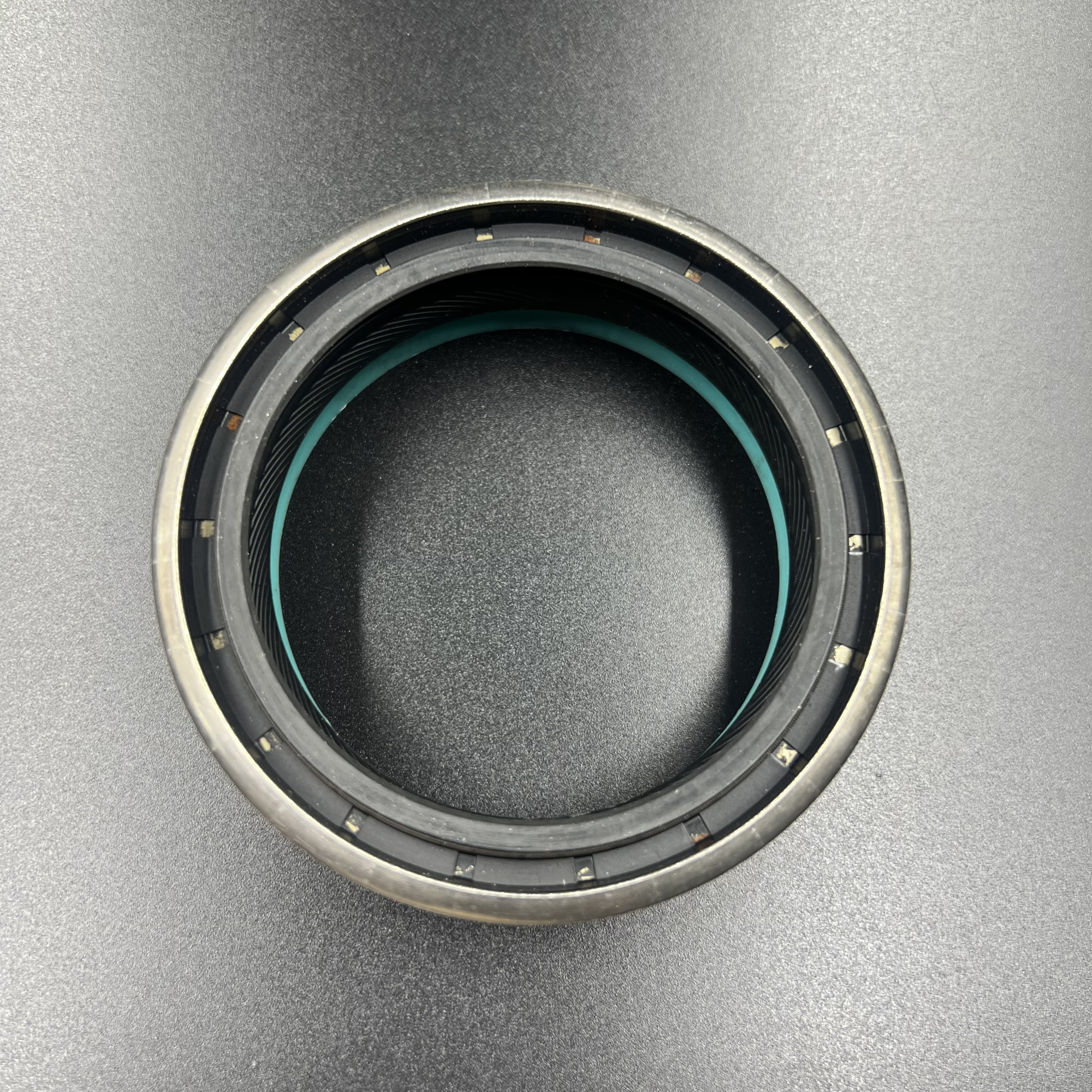 картинка Сальник гребного вала Mercruiser (Omax)