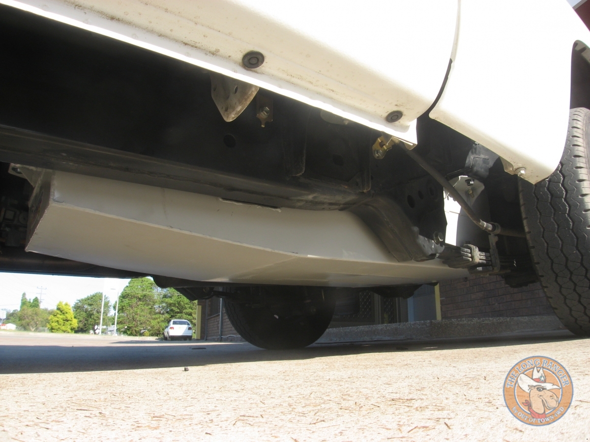 Бак топливный ARB Toyota Hilux 2WD 05ON 120LTR