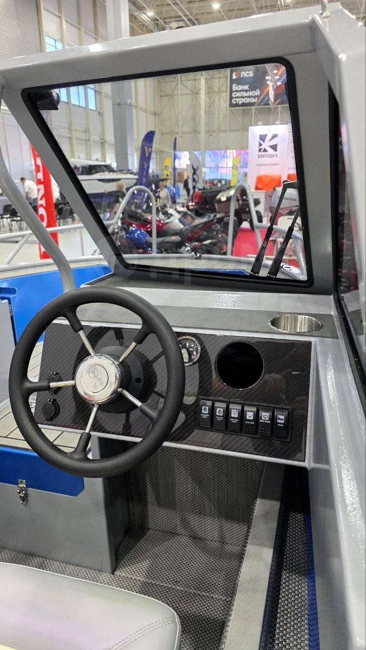 картинка Моторная лодка SMARTLINER R1