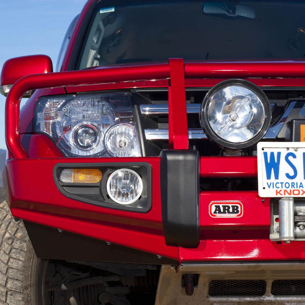 Бампер передний ARB DELUXE Mitsubishi Pajero 4