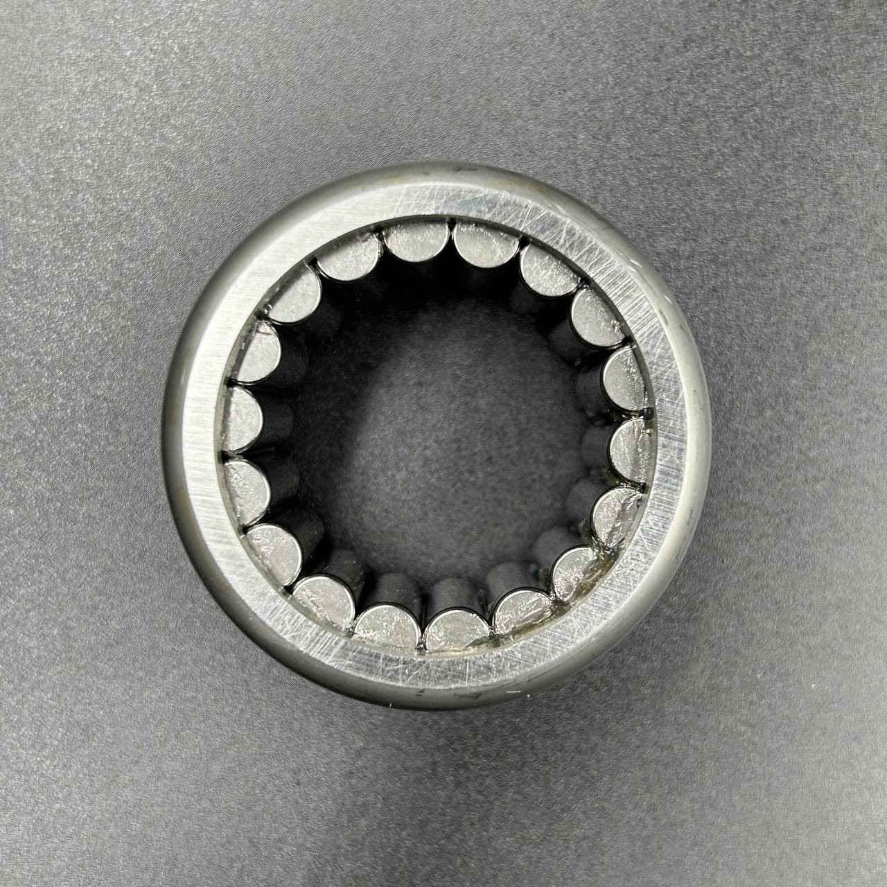 картинка Подшипник торсионного вала Suzuki DF250-300A (35X56X37) (Suzuki)