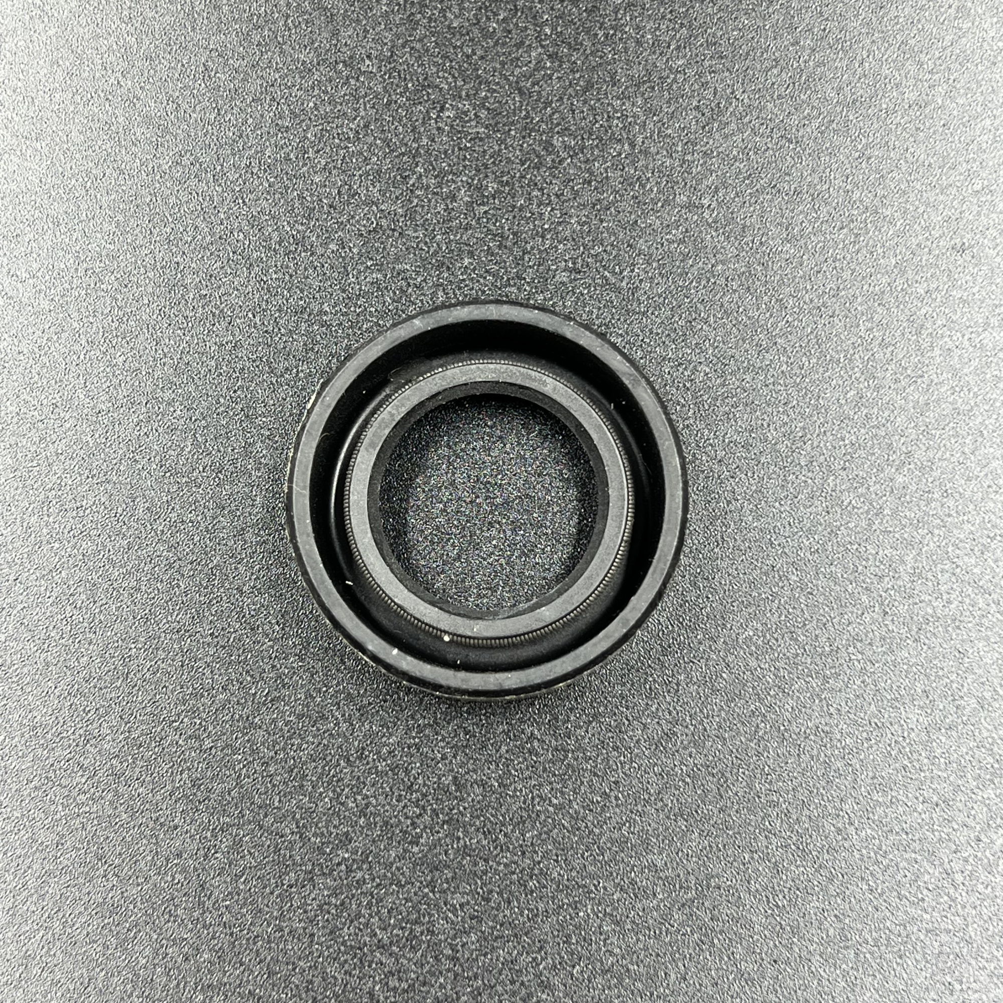картинка Сальник Mercury (26-41132) (18x32x8) (Omax)
