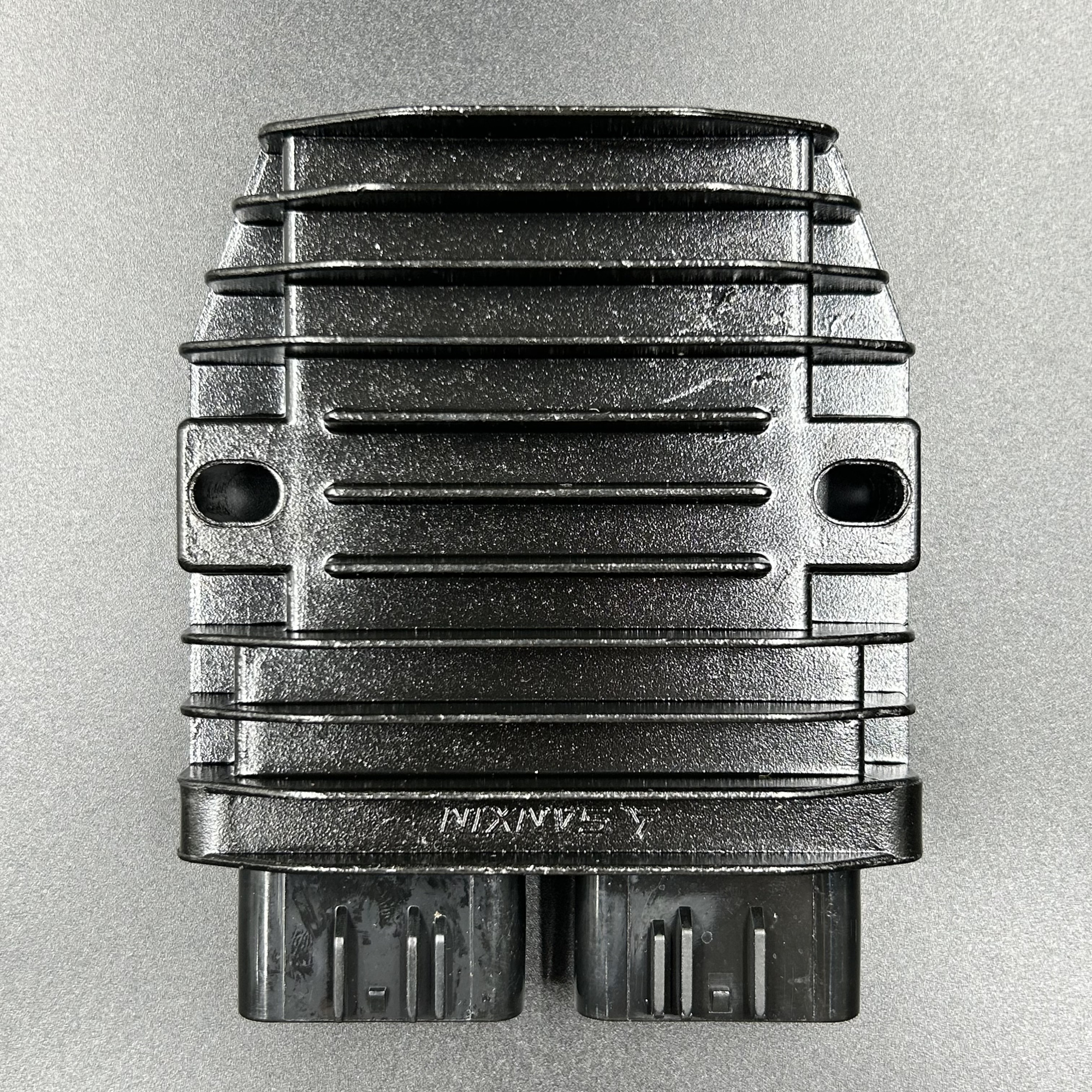 картинка Регулятор напряжения CFM 500/600/800 (ZIBO)