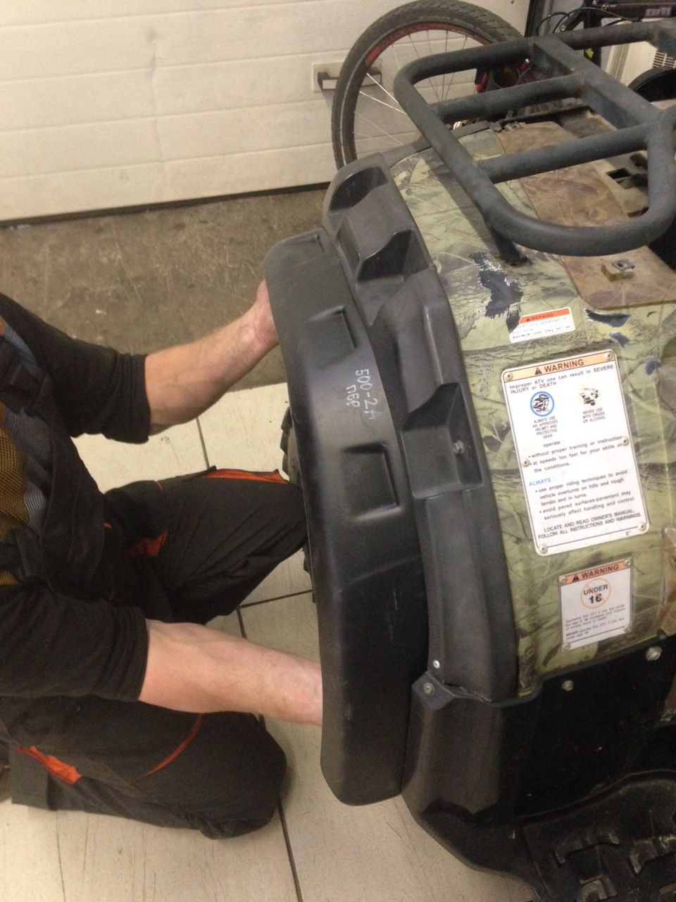 картинка Расширители колесных арок CF500-2А