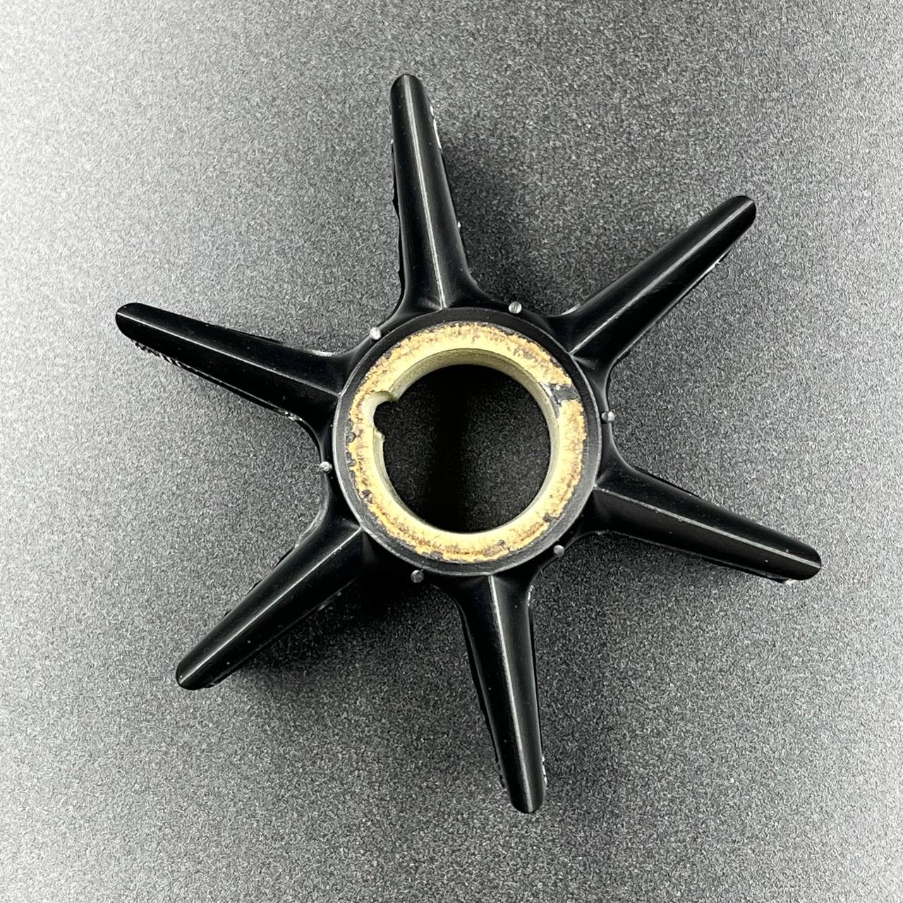 картинка Крыльчатка помпы Mercury 200-400 (Без втулки) (Quicksilver)