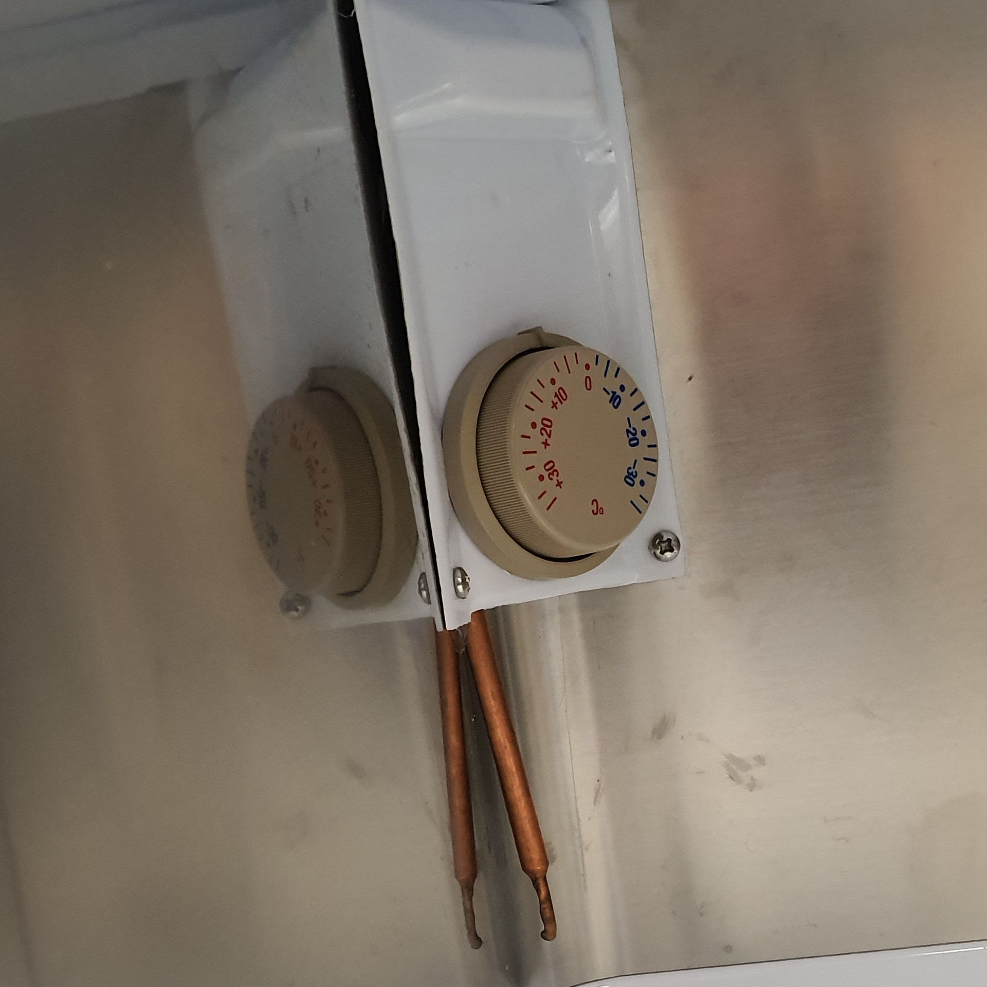 картинка Компрессорный автохолодильник Isotherm BI29L/V 12/24В