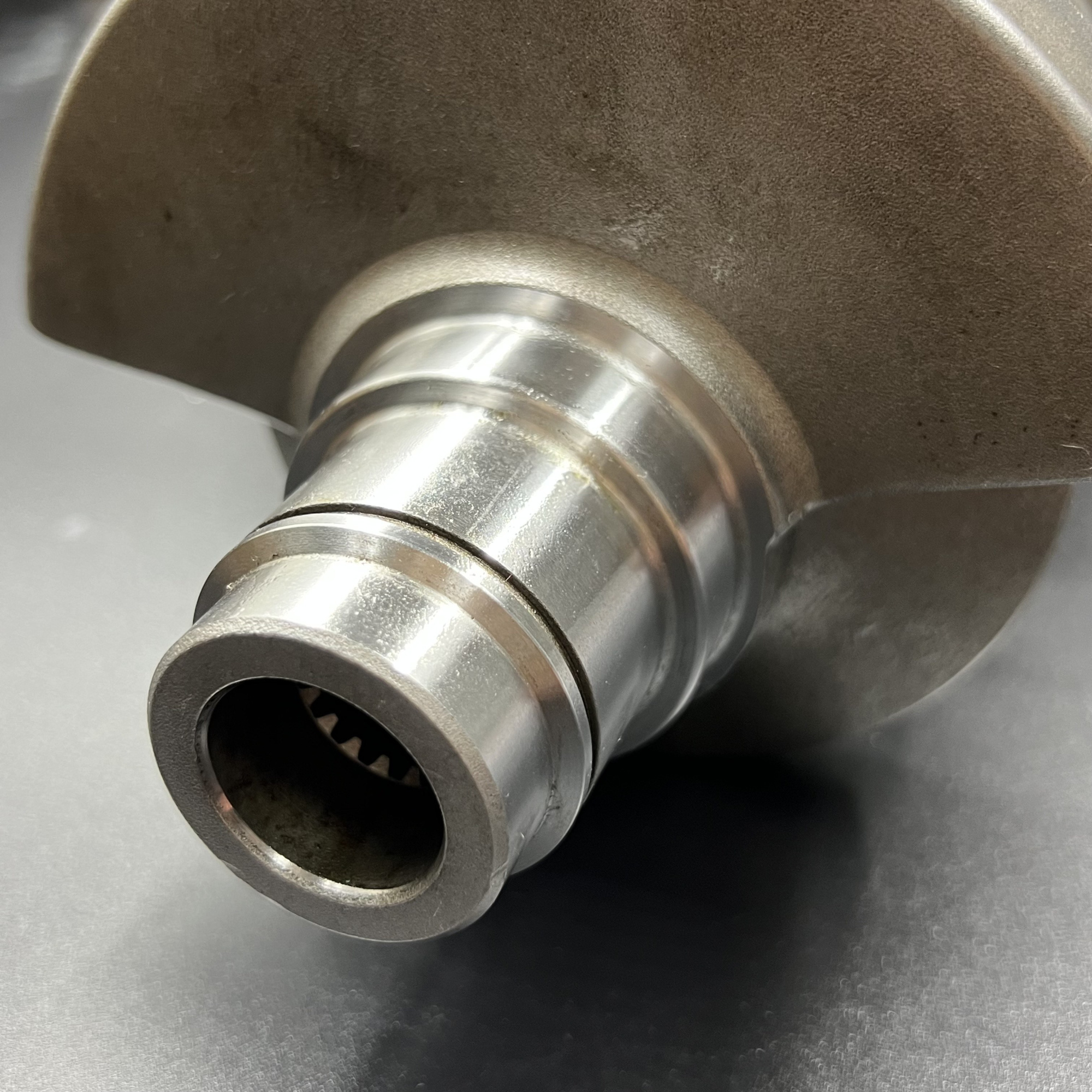 картинка Коленчатый вал Yamaha 150-225 (конус под маховик 23х30) (Sinera)