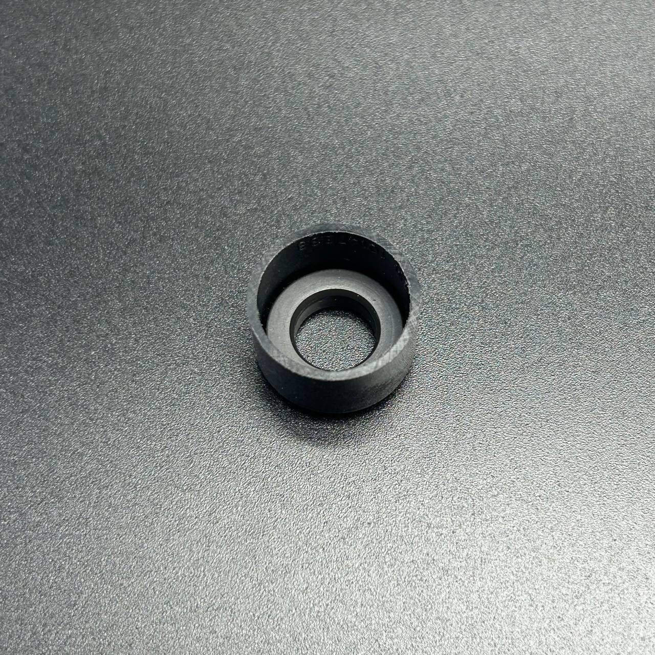 картинка Колпачек маслосъемный MERCRUISER ALPHA and BRAVO (Quicksilver)