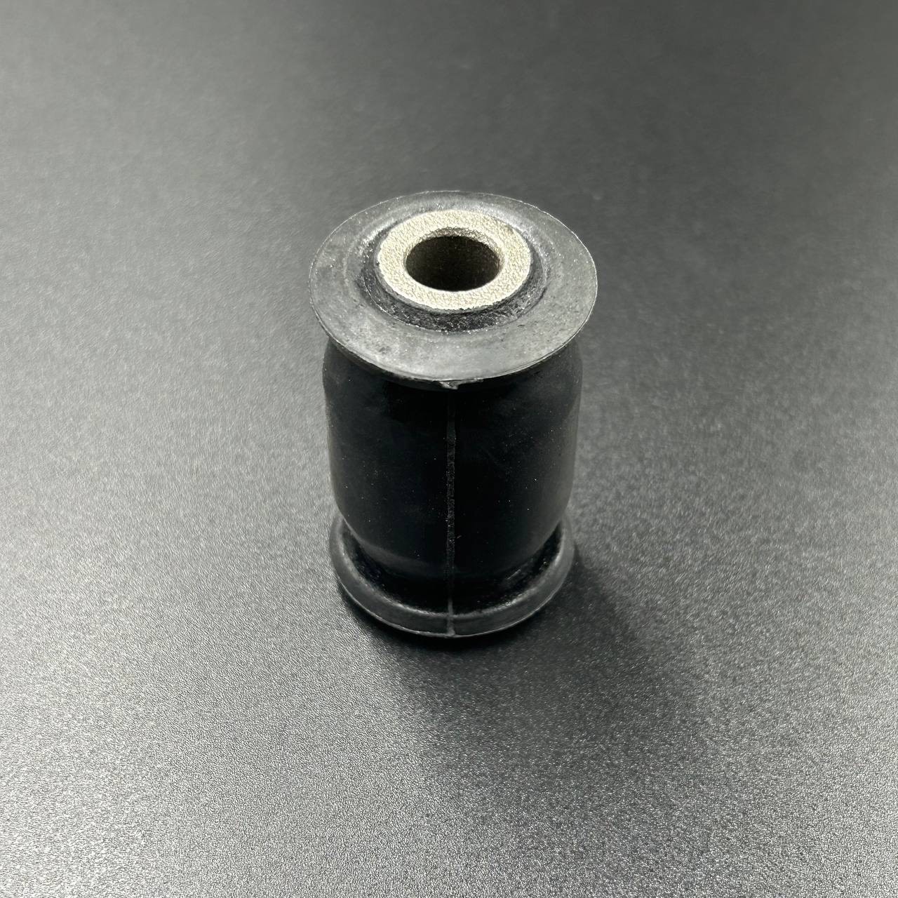 картинка Сайлентблок рычага Yamaha Grizzly 550/660/700 (ZIBO) (1HP-F3526-00)