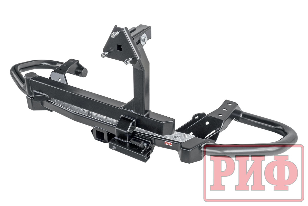 картинка Бампер задний РИФ Toyota Fortuner 2015+ c квадратом под фаркоп и калиткой