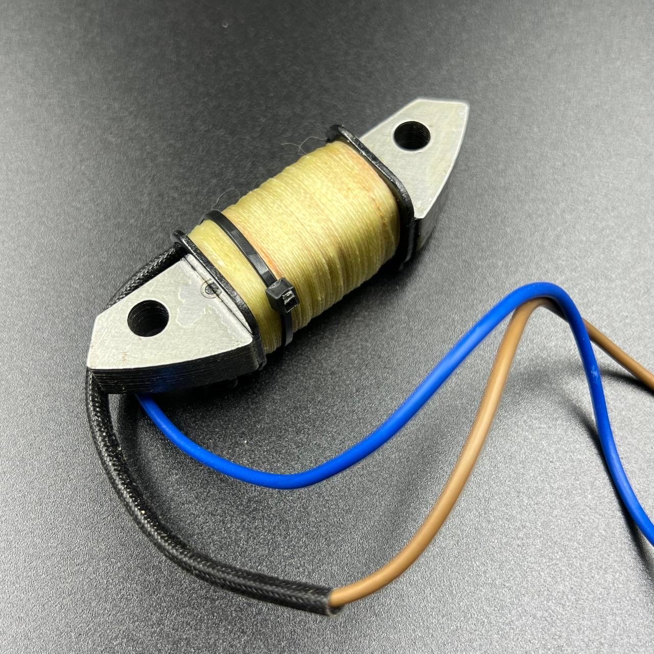 картинка Катушка зажигания подмаховиковая Tohatsu 40-50 (3C8-06120-0) (PREMARINE)