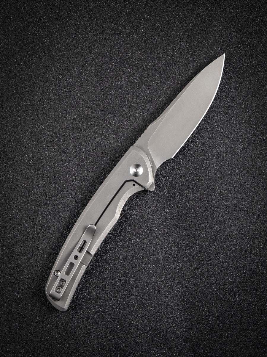 картинка Складной нож SENCUT Tynan 10Cr15CoMoV Steel Gray Stonewashed Handle Stainless Gray