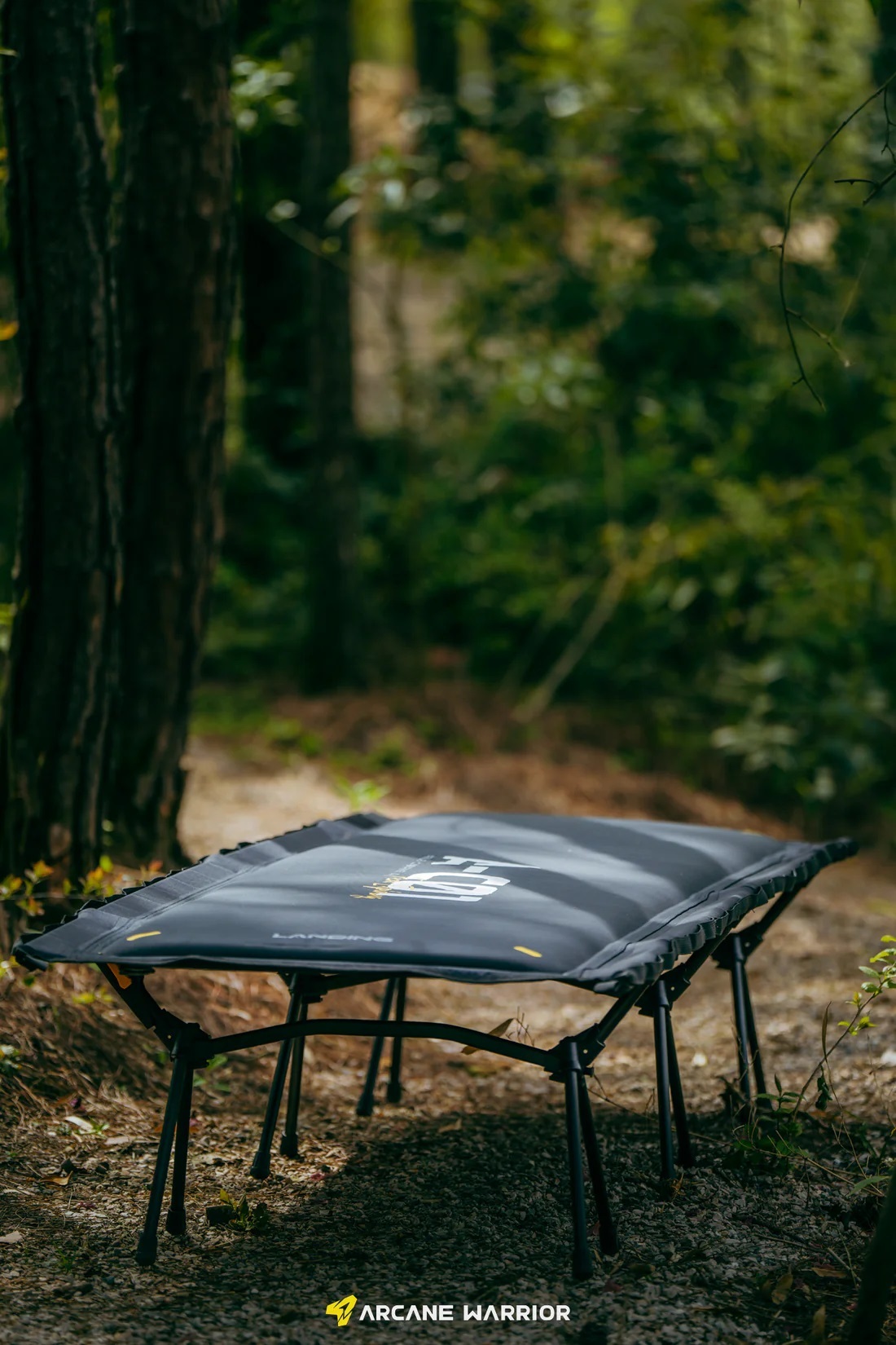 картинка Самонадувающаяся складная кровать Arcane Warrior LANDING self-inflating bed