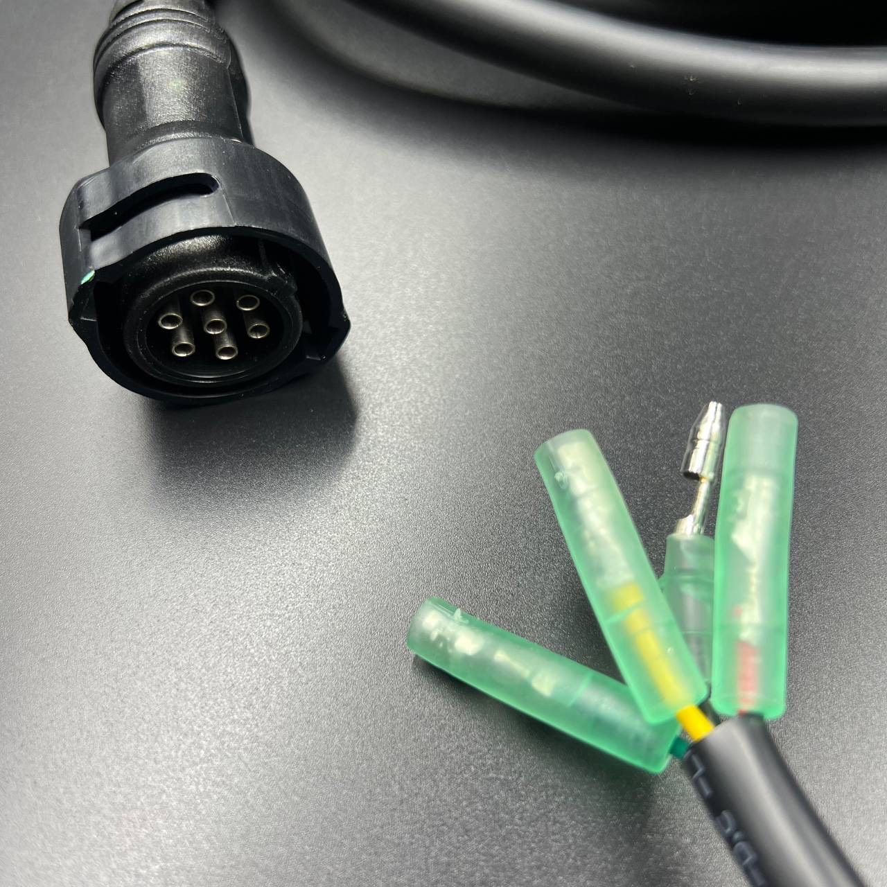 картинка Дистанционное управление Yamaha 703 NEW (Без кнопки гидроподъема) (Толкающая) (7Pin) (PWB)