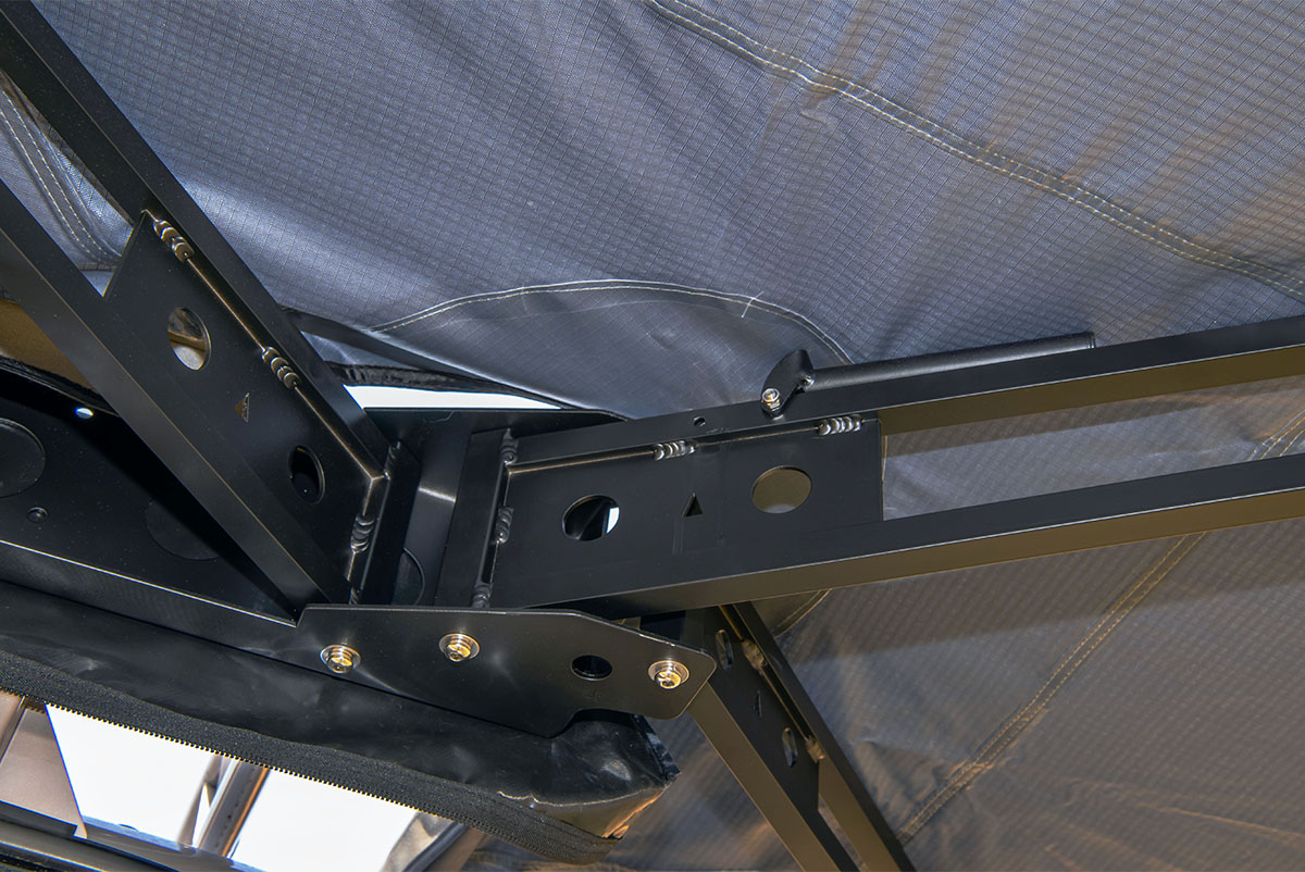 картинка Маркиза автомобильная РИФ веерная, безопорная 2х2,3 м (правая)