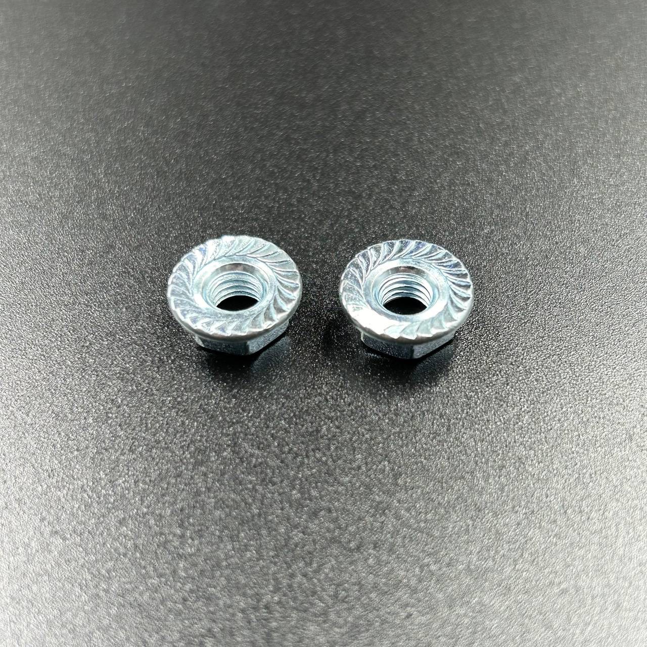 картинка Щетки стартера Mercury/Mariner (18-5697; 75384; F15164; 385952) (KACAWA)