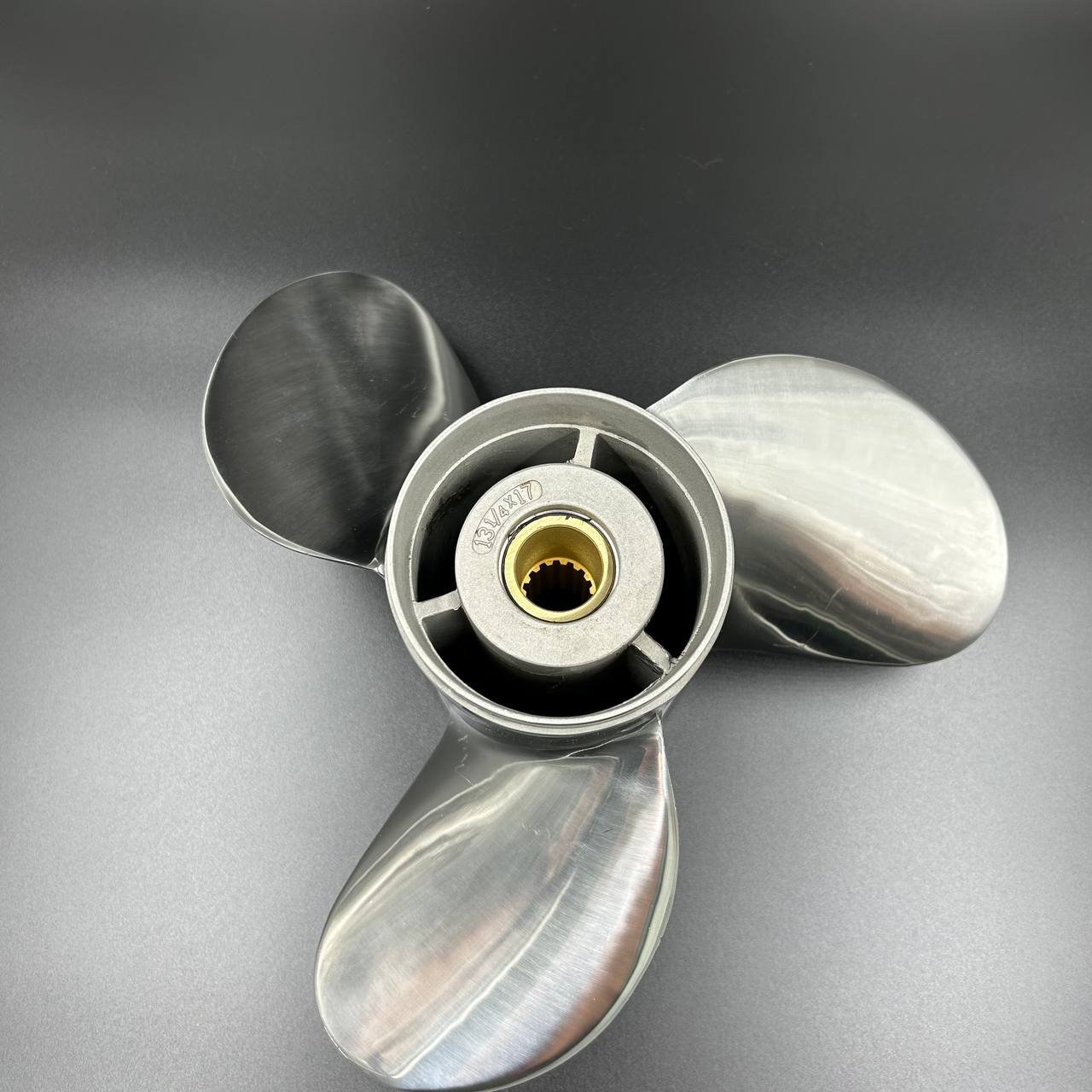 картинка Гребной винт Yamaha 60-140, F70-F115 (3x13-1/4x17) (Сталь)