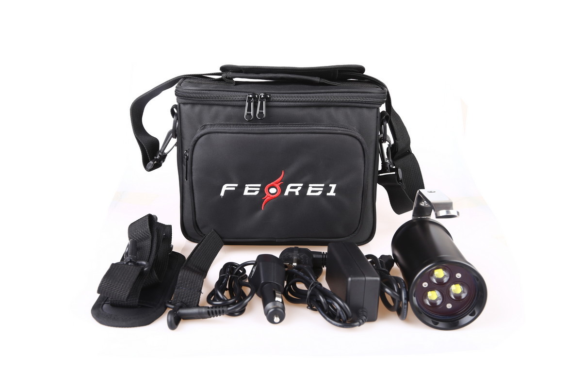 Фонарь для дайвинга Ferei W163II CREE XM-L2 (холодный свет диода)