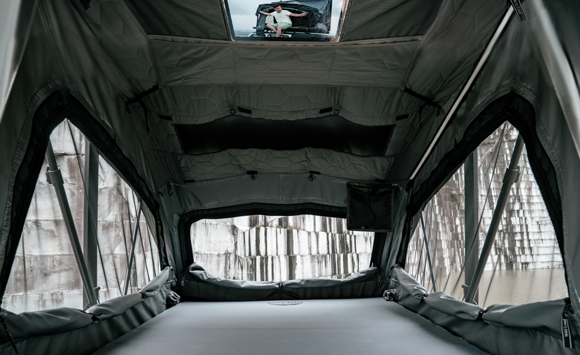 картинка Палатка на крышу автомобиля Wild Land Summit Explorer 140