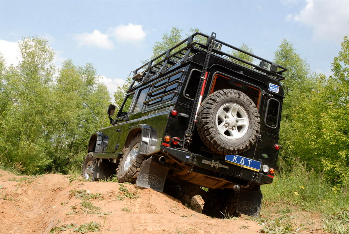 картинка Бампер задний KDT без площадки под лебедку