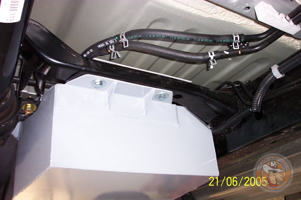 Бак топливный ARB Toyota Hilux 2WD 05ON 120LTR