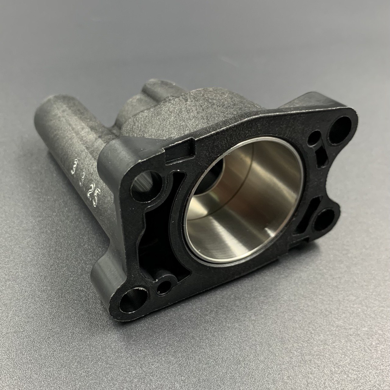 картинка Корпус помпы охлаждения Honda BF4.5-5 (Honda)