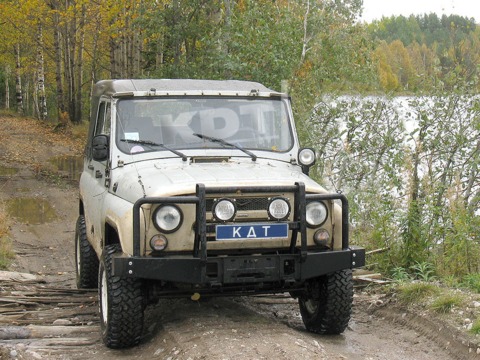 картинка Передний силовой бампер для УАЗ Хантер КДТ