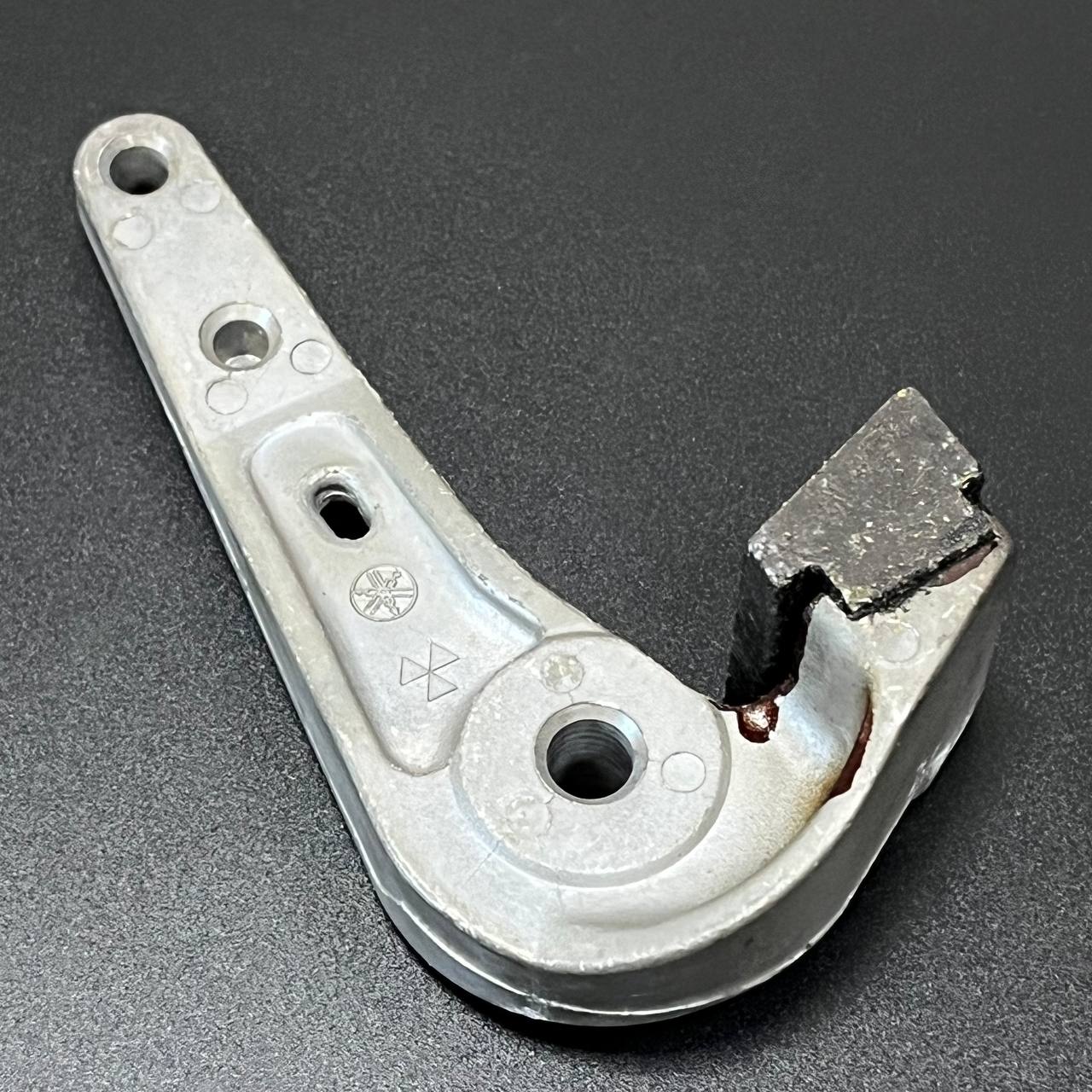 картинка Тормозная колодка внешняя Yamaha BR250 (Yamaha)