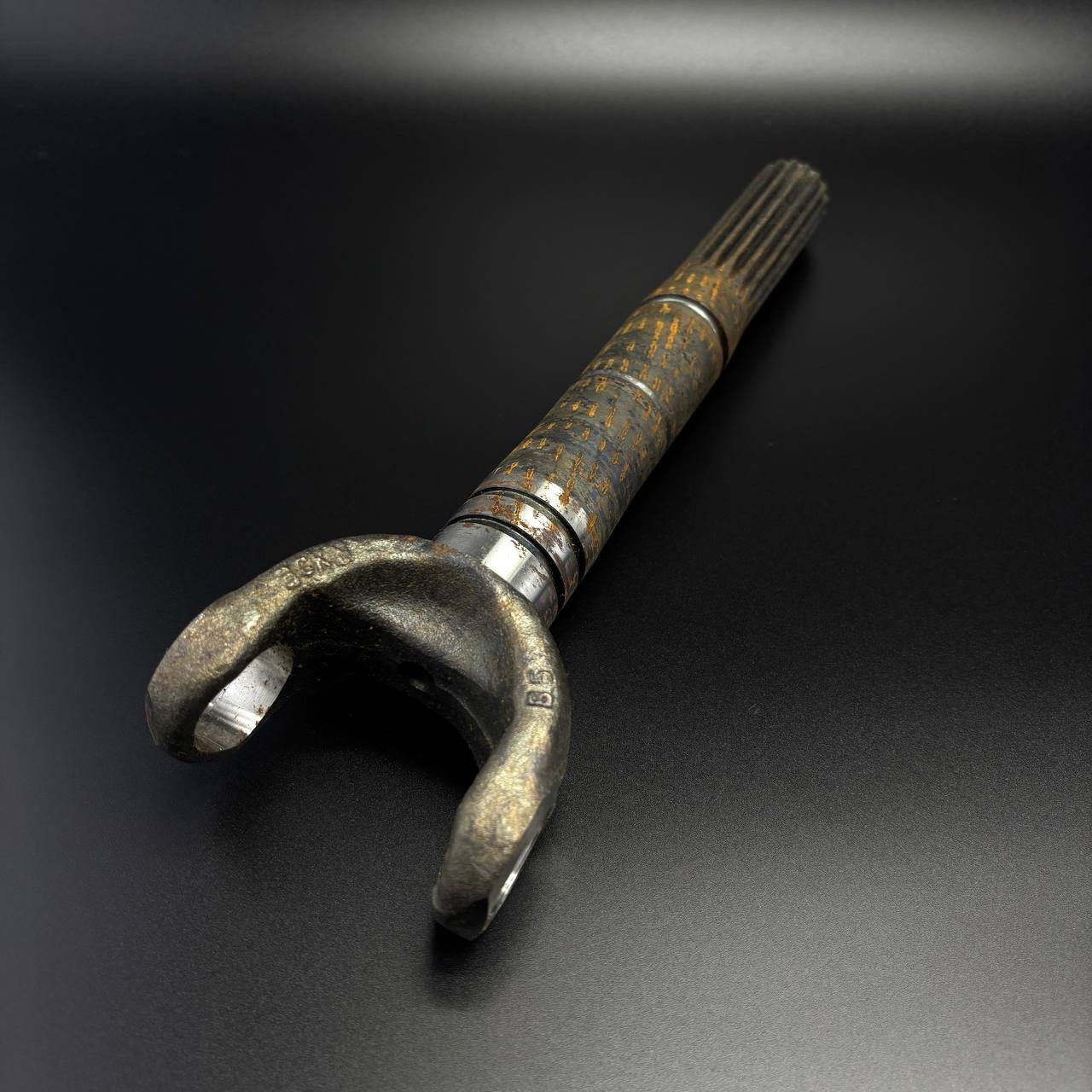 картинка Вилка карданного вала YOKE ASSY-SPLINED QS