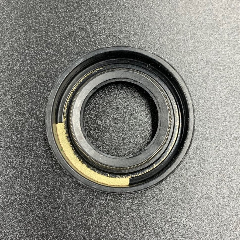 картинка Сальник Yamaha (93102-20M25; 93102-20M15) (20x36x7) (Omax)