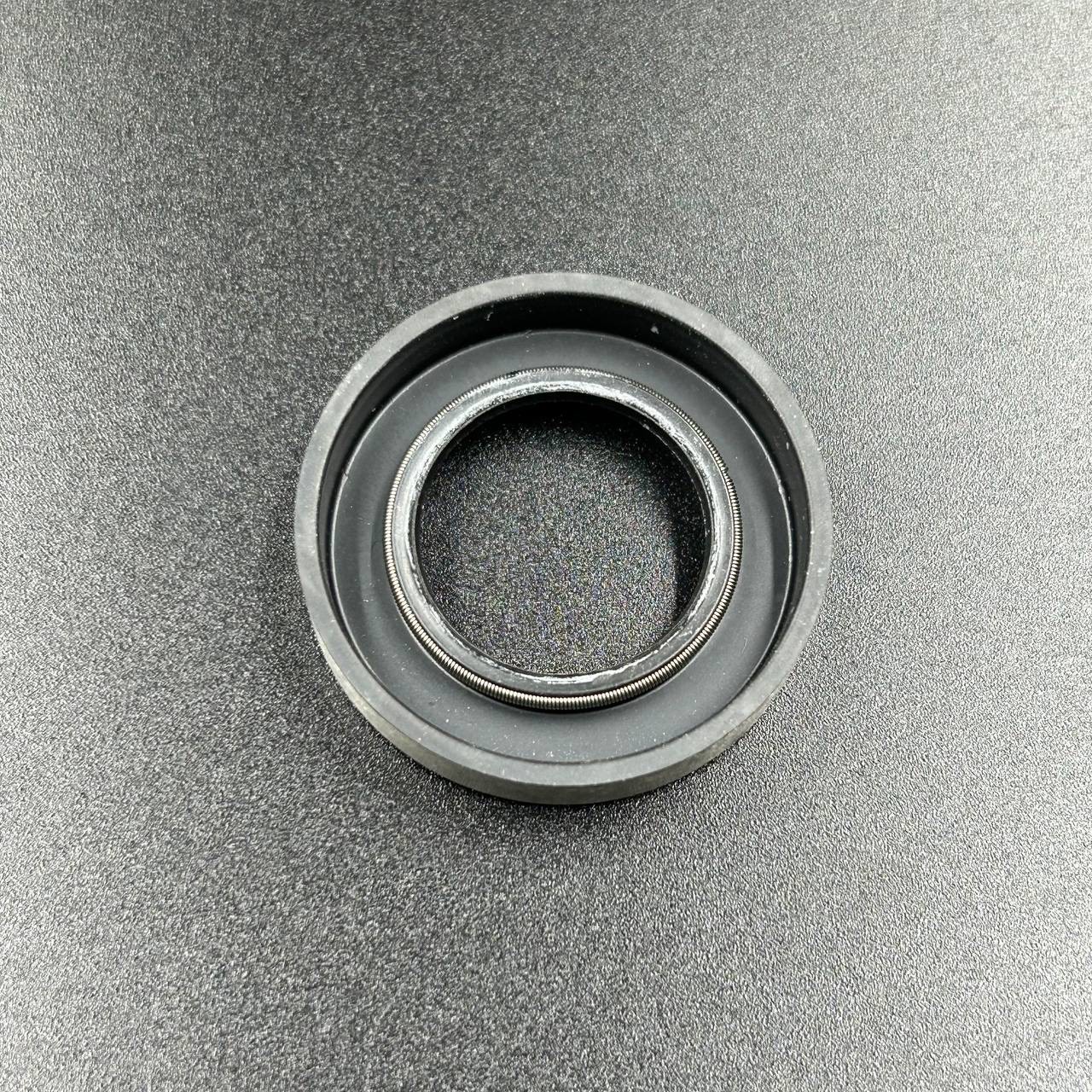 картинка Сальник нижнего редуктора Mercruiser Alpha (Quicksilver)