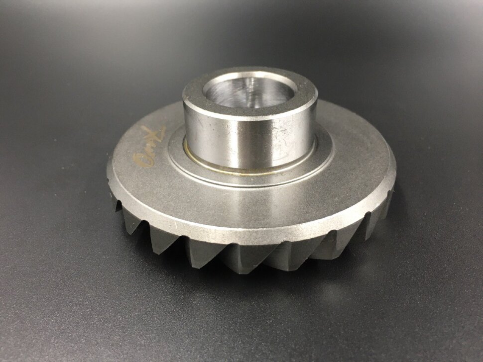 картинка Шестерня заднего хода Suzuki DT40 (57521-94400) (Omax)