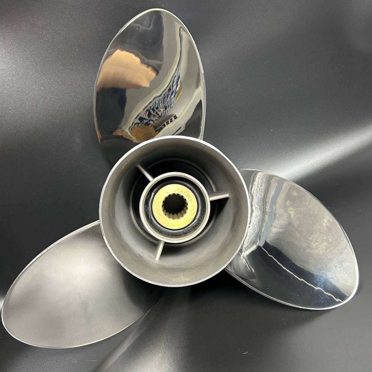 картинка Гребной винт Yamaha F300B-350 (3x15-1/4x21) (Сталь)