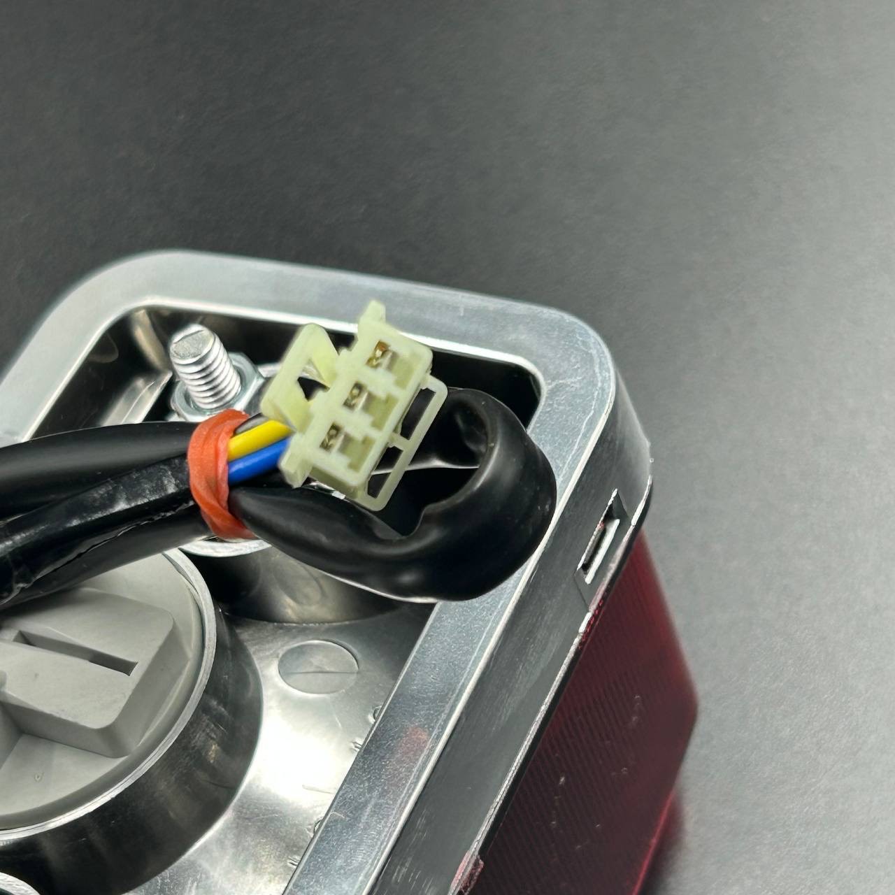 картинка Задний фонарь Yamaha VK10 (8FN-84710-00) (KINETIX)