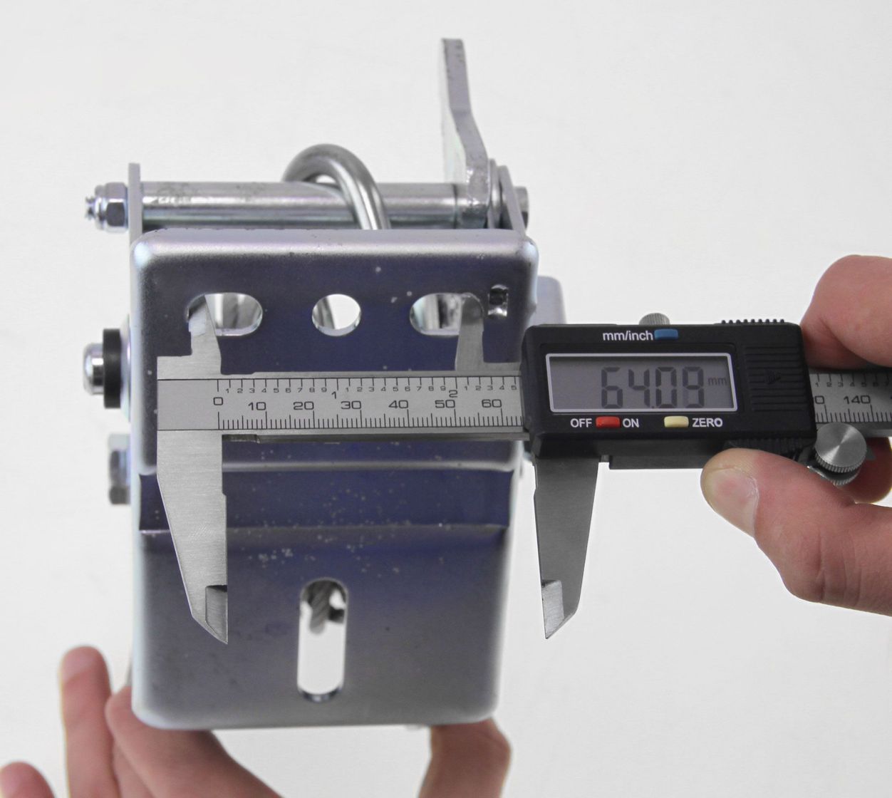 картинка Лебедка для прицепа 1000 lbs (455 кг)