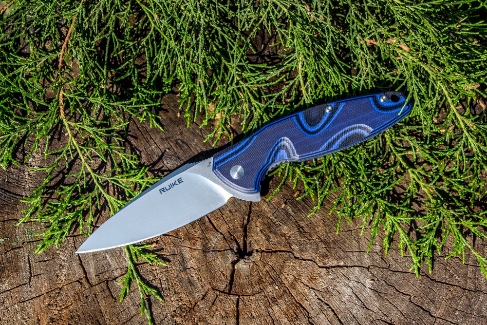 картинка Нож Ruike Fang P105 черно-синий
