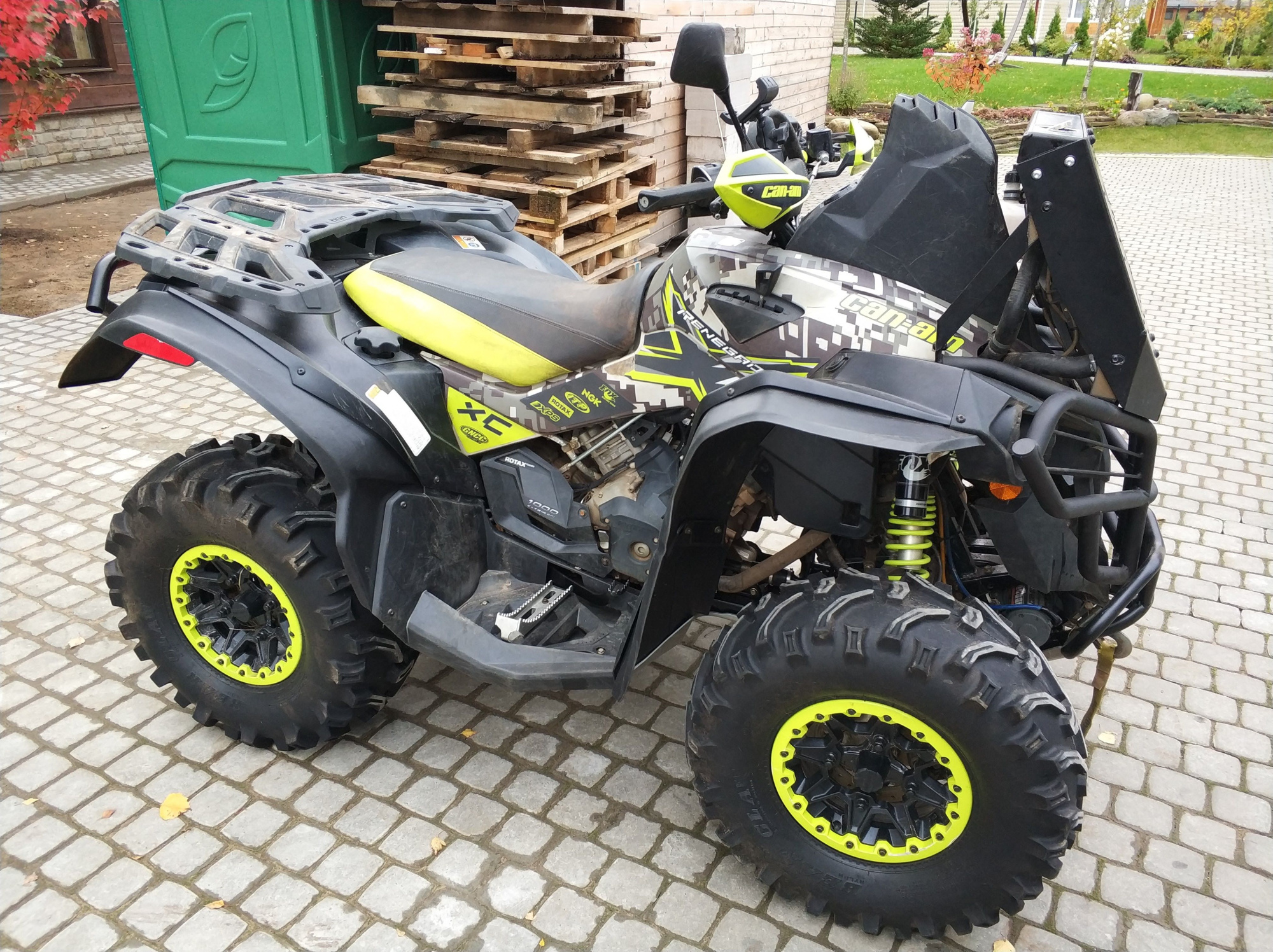 картинка Вынос радиатора черный Can-Am (BRP);Renegade G2 800/1000, 2011-16