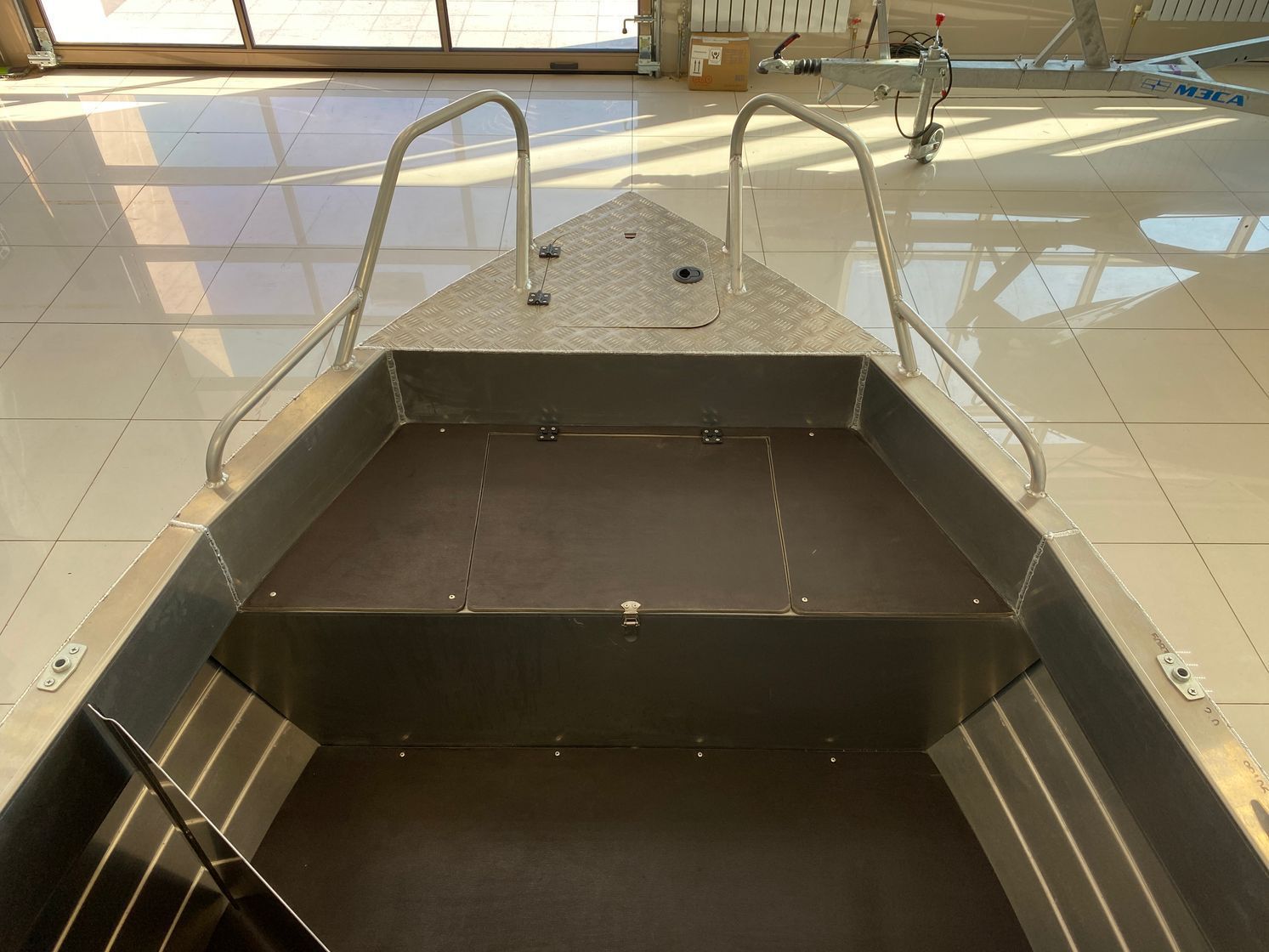 картинка Моторная лодка, Тактика 460 DC