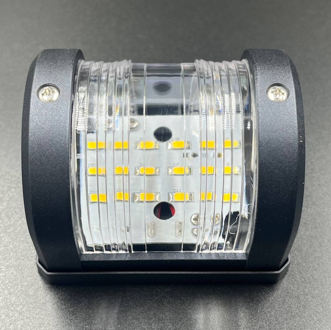 картинка Огонь ходовой (белый)12V (65x56x79мм)(12V-24V, IP66, 5W) (Sunfine)