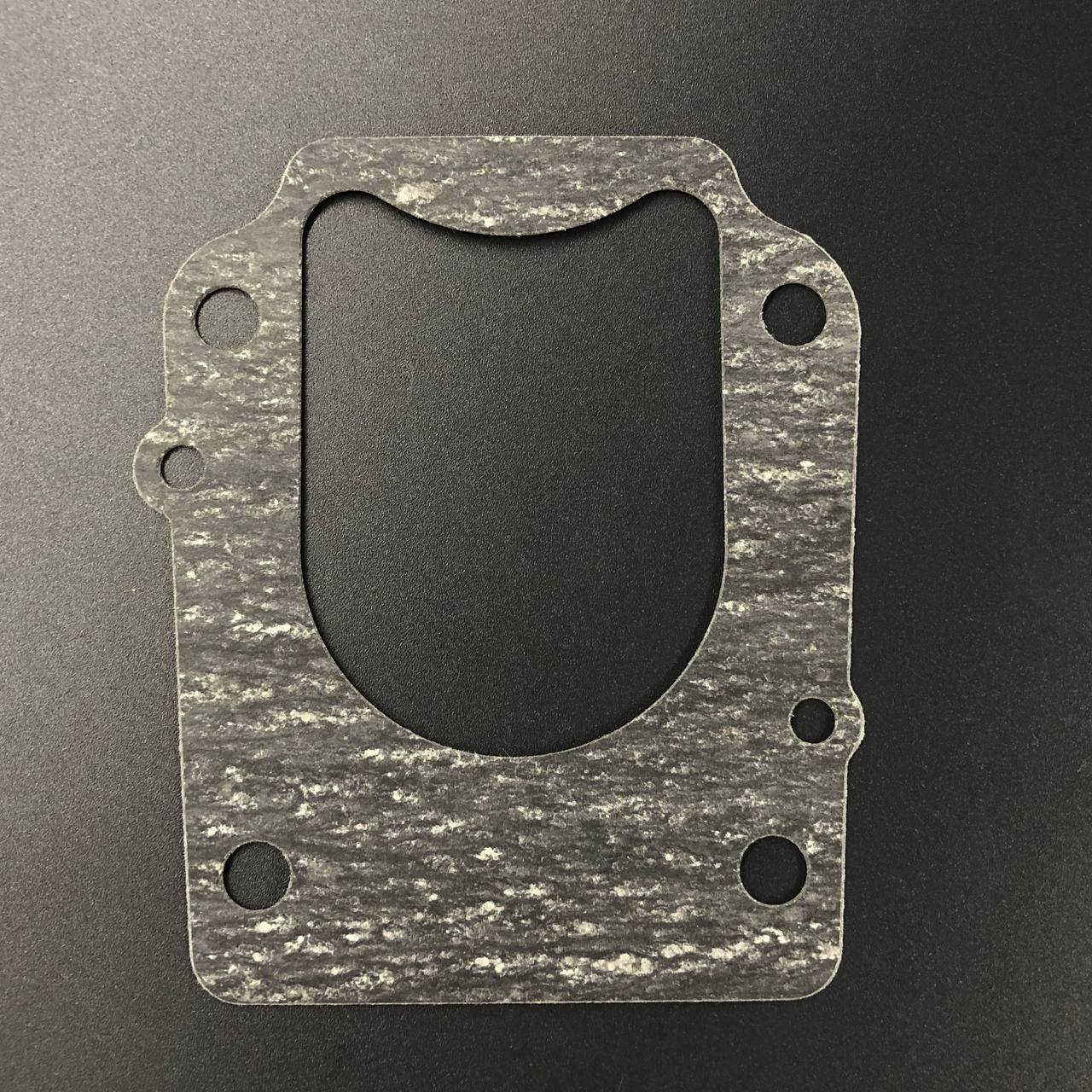 картинка Прокладка под пластину помпы охлаждения Suzuki DF70-90(A)