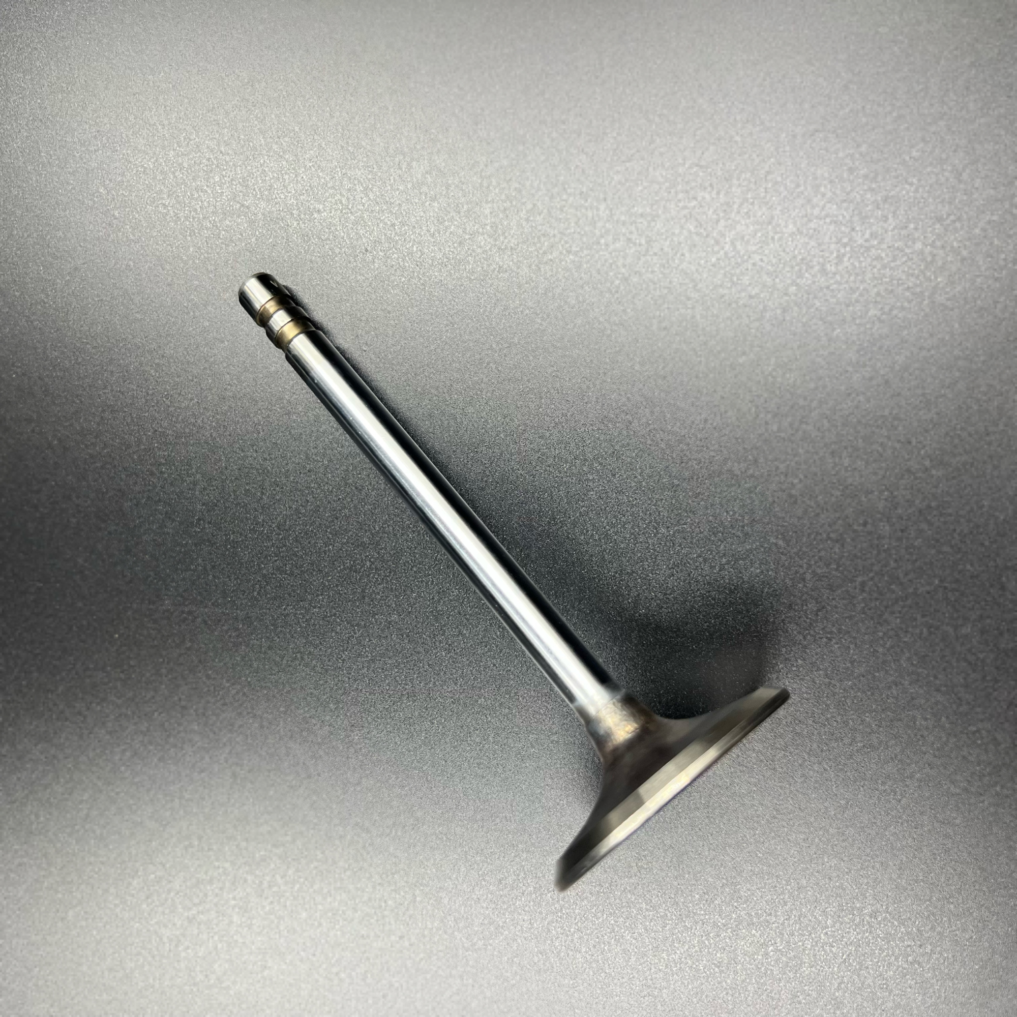 картинка Клапан впускной VOLVO PENTA/MERCRUISER 3.0-5.7L (Omax)