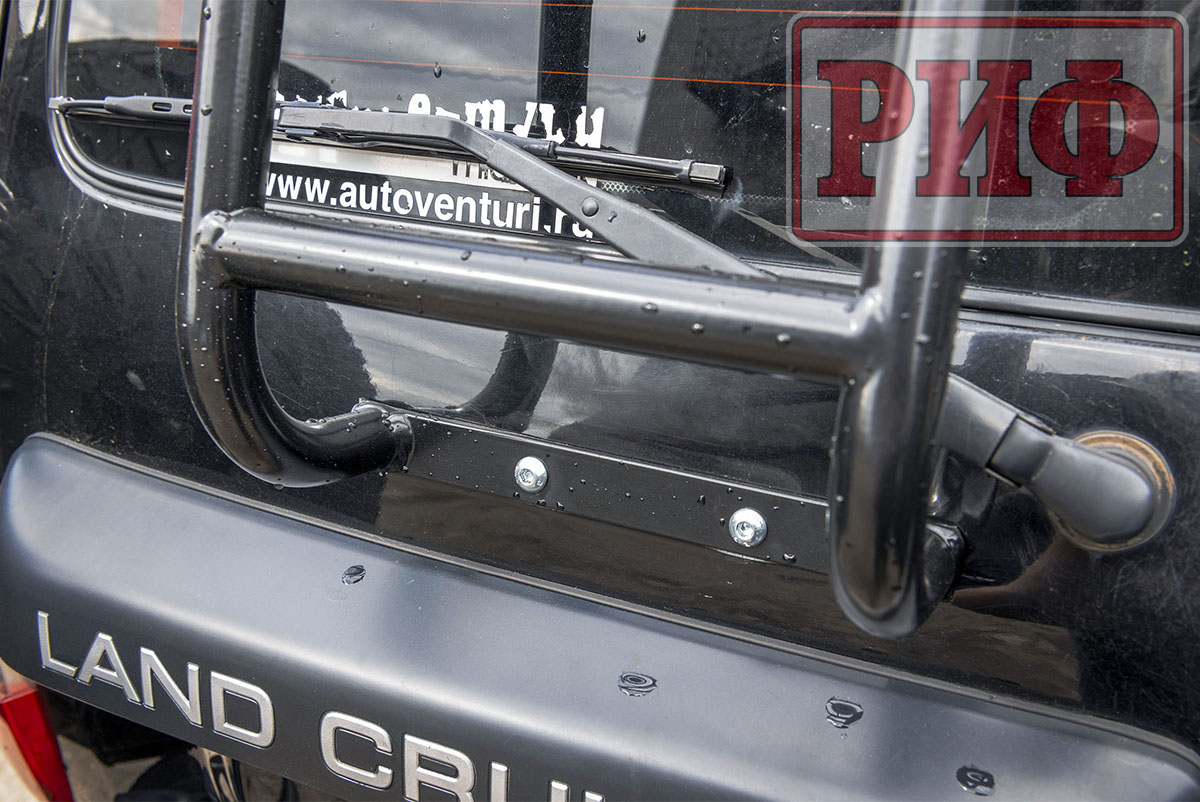 картинка Лестница РИФ Toyota Land Cruiser 105