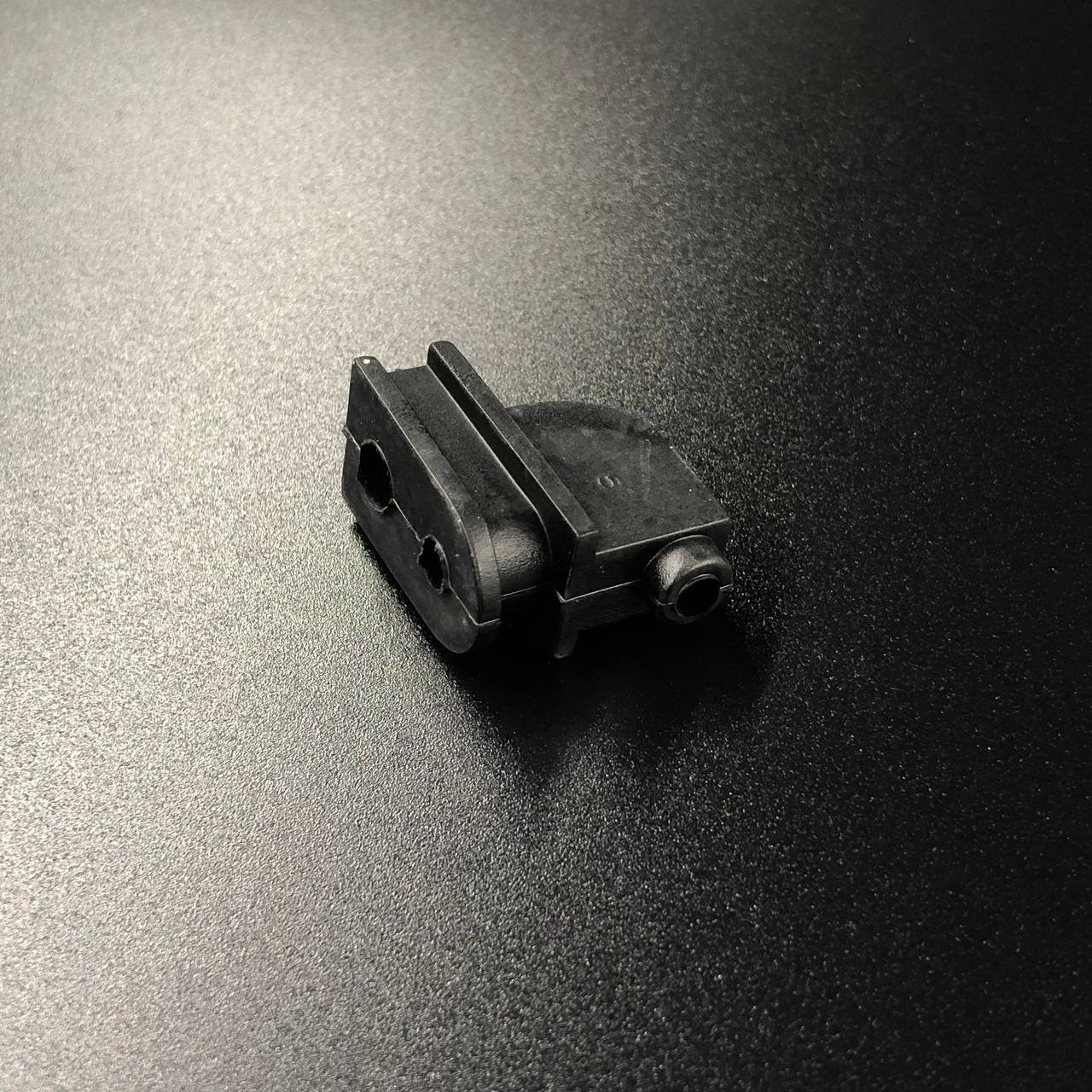 картинка Уплотнение трубки охлаждения Suzuki DF 2.5 (Suzuki)