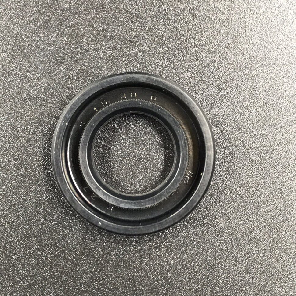 картинка Сальник Yamaha (93101-15074) (15x28x6) (Yamaha)