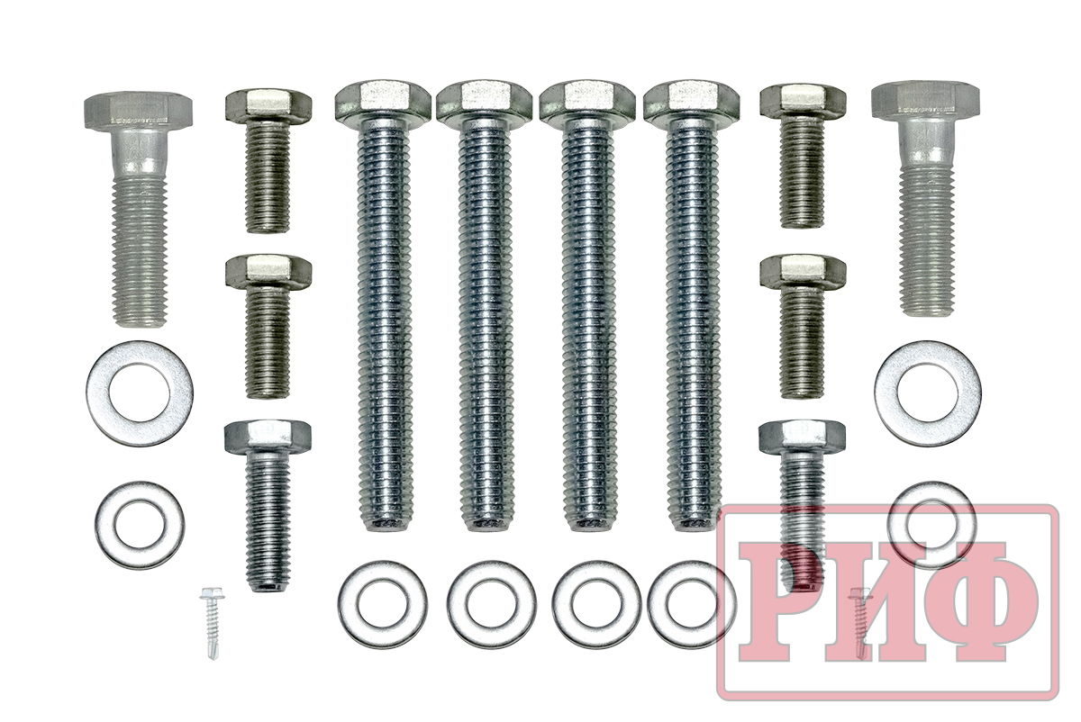 картинка Бампер задний РИФ Toyota Land Cruiser 200 2007-2015 c квадратом