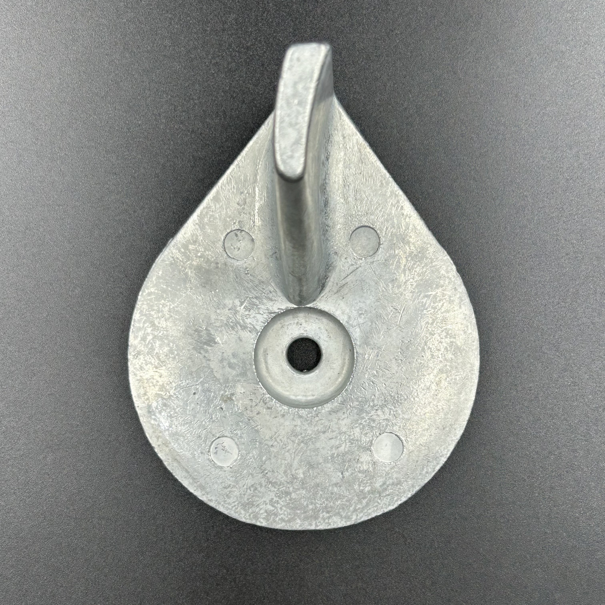 картинка Анод редуктора Mercury 40-50 (Цинковый) (822157C 2) (Omax)