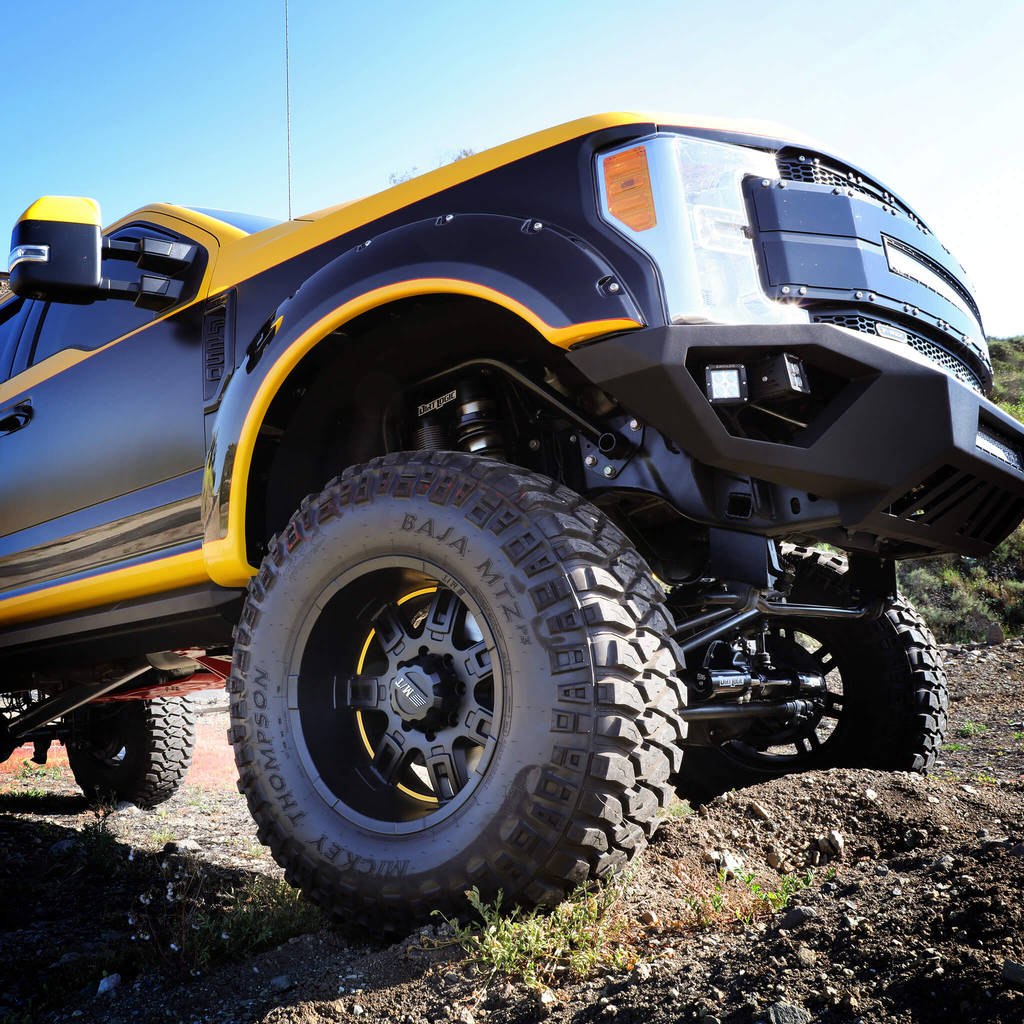 картинка Шина Mickey Thompson LT315/60 R20 MT Baja MTZP3 121Q BLK