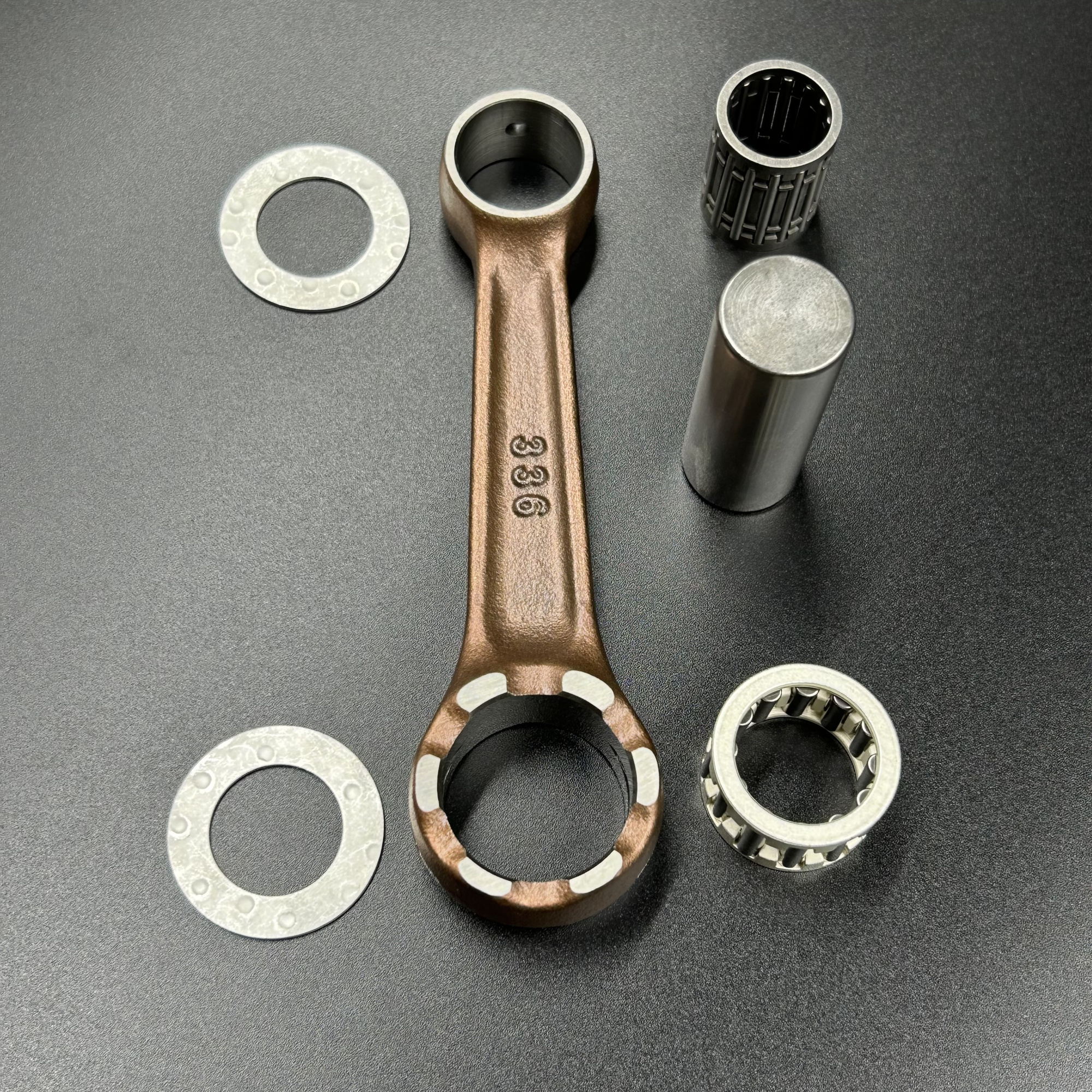 картинка Шатунный комплект Tohatsu 25-30 (813047T01)  (Osaka)